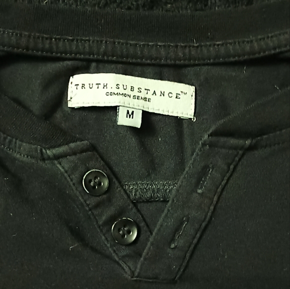 Truth Substance Short Sleeve Shirt Black Men's Size Medium - Picture 2 of 2